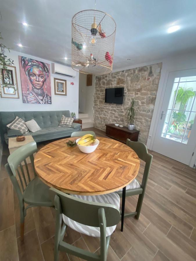 Kaštela Apartman Oleandar מראה חיצוני תמונה