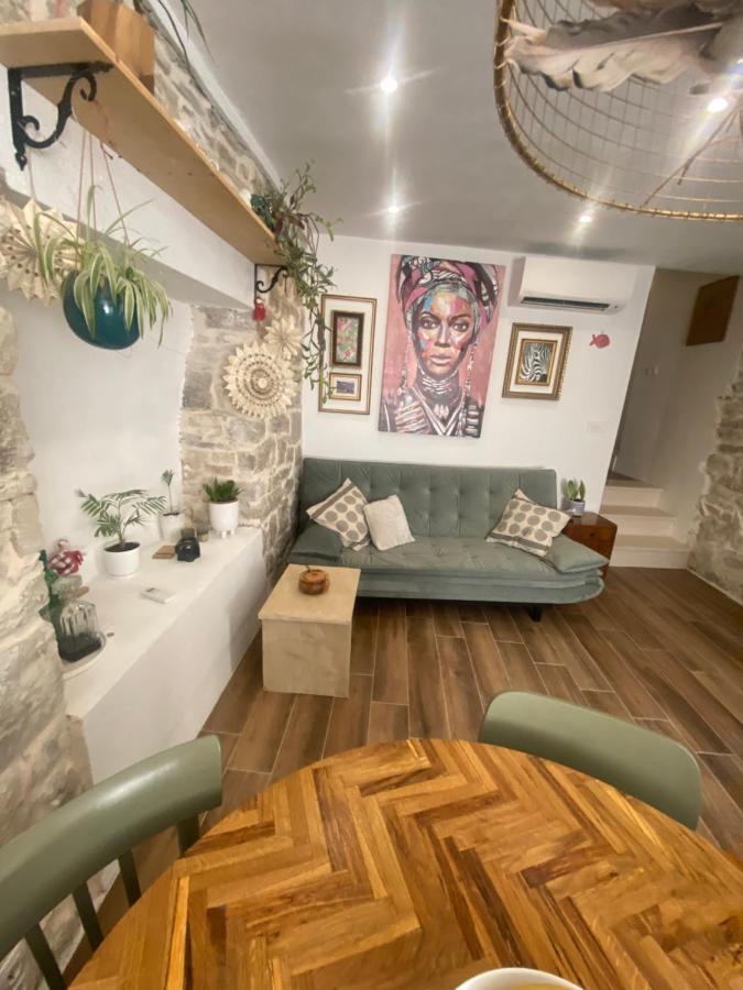 Kaštela Apartman Oleandar מראה חיצוני תמונה
